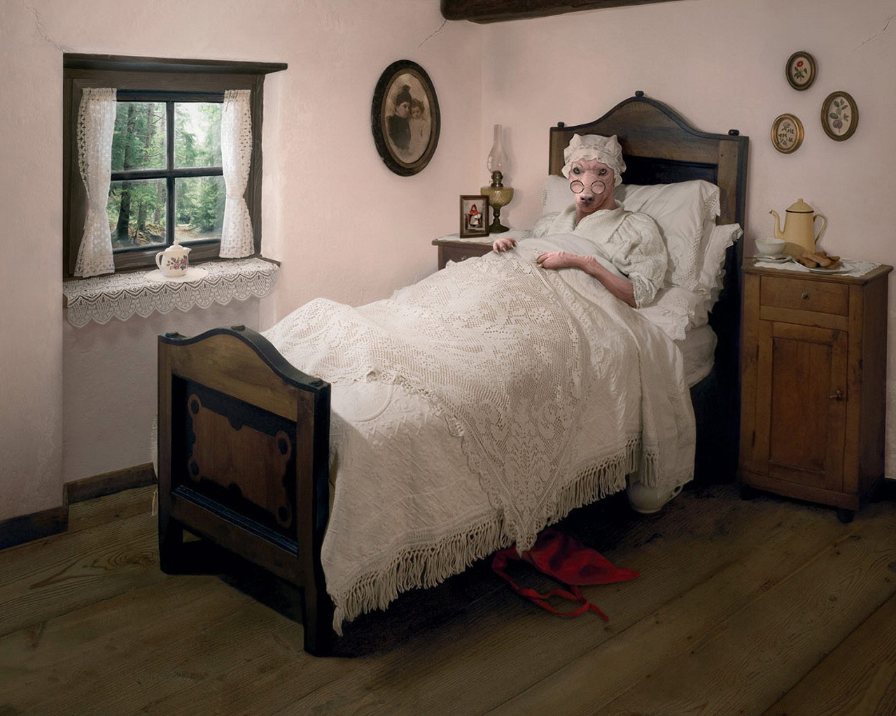 Волк в кровати