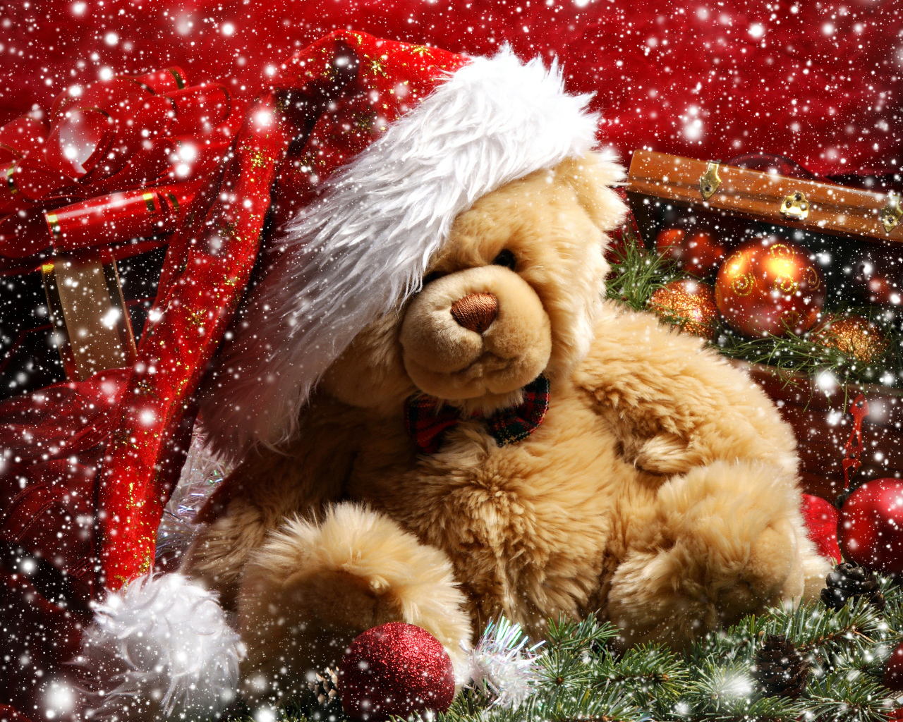 Мишка в подарок