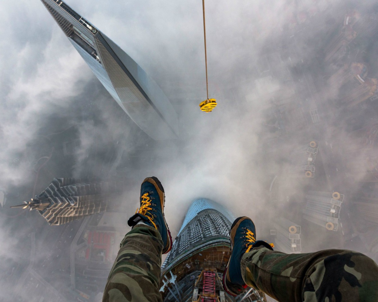 На вершине Шанхайской башни