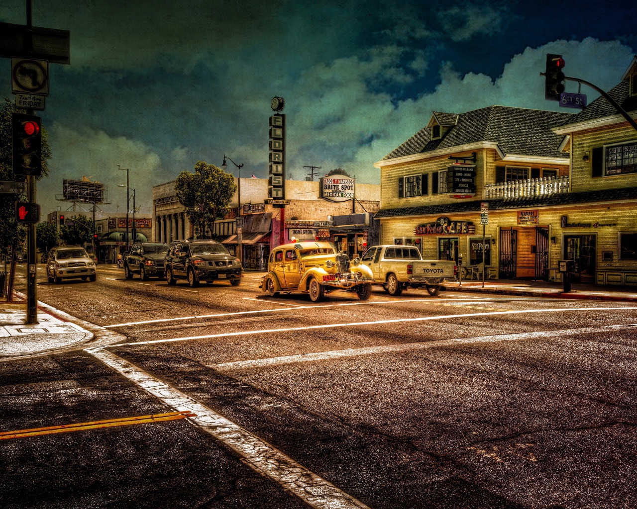 Автомобили на светофоре в небольшом американском городе