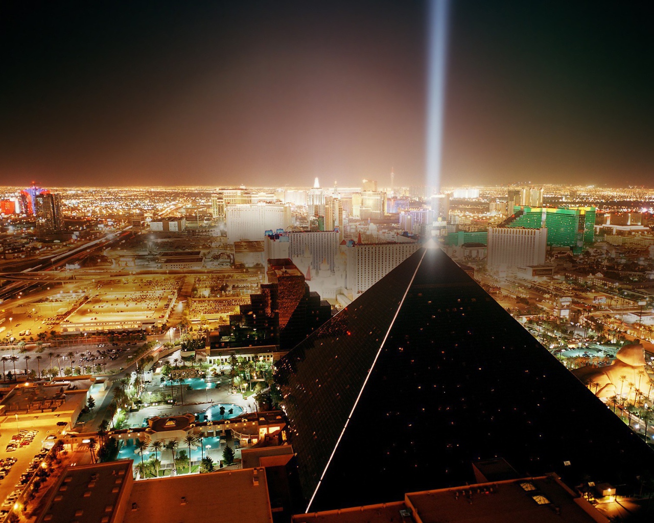 Казино и ночная жизнь Лас-Вегаса