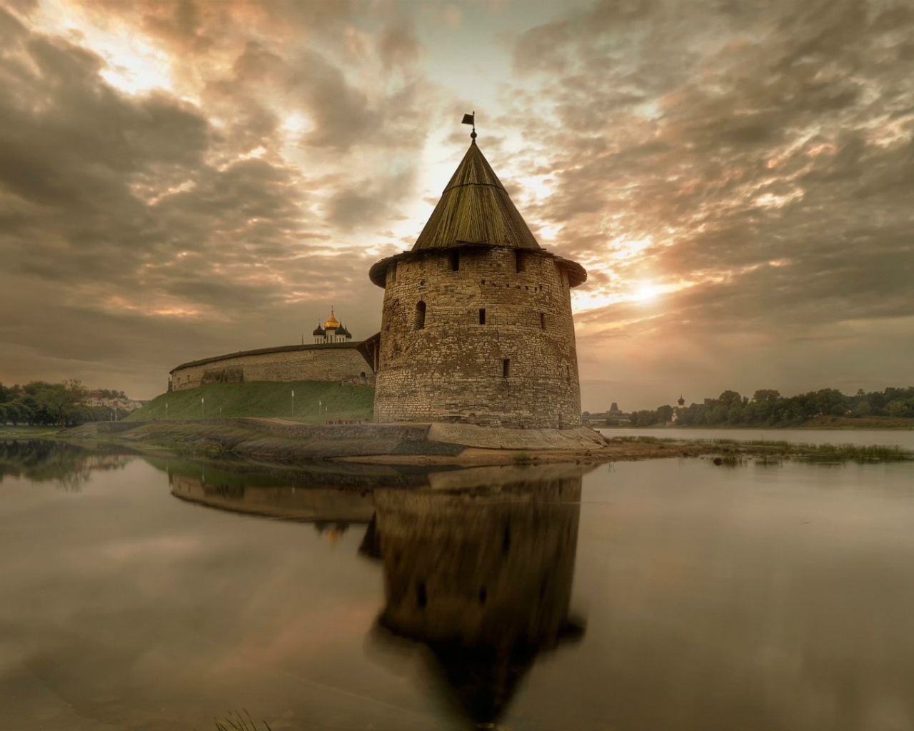 Крепость в Пскове Россия