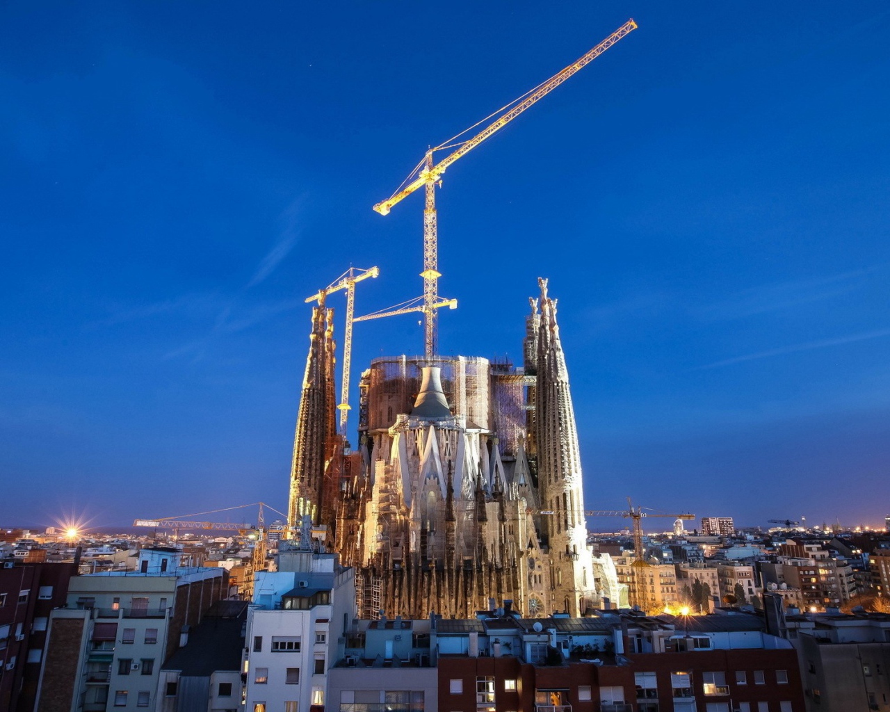 Стройка собора в Барселоне, Испания