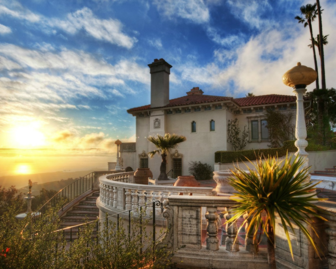 Замок Херста в Лос Анджелесе