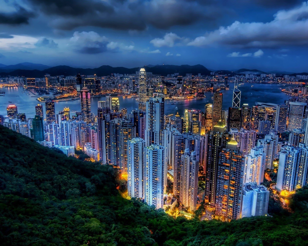 Ночь в Гонконге