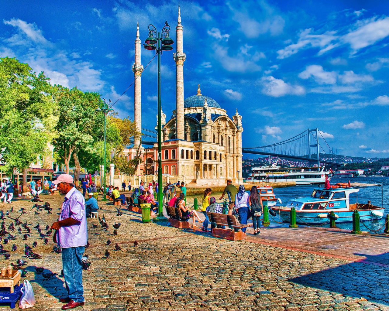 Набережная в Стамбуле, фото HDR