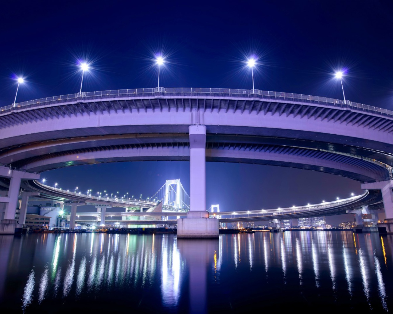 Радужный мост в Токио