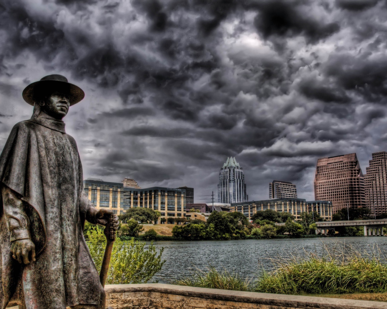 Памятник в городе Остин, Техас