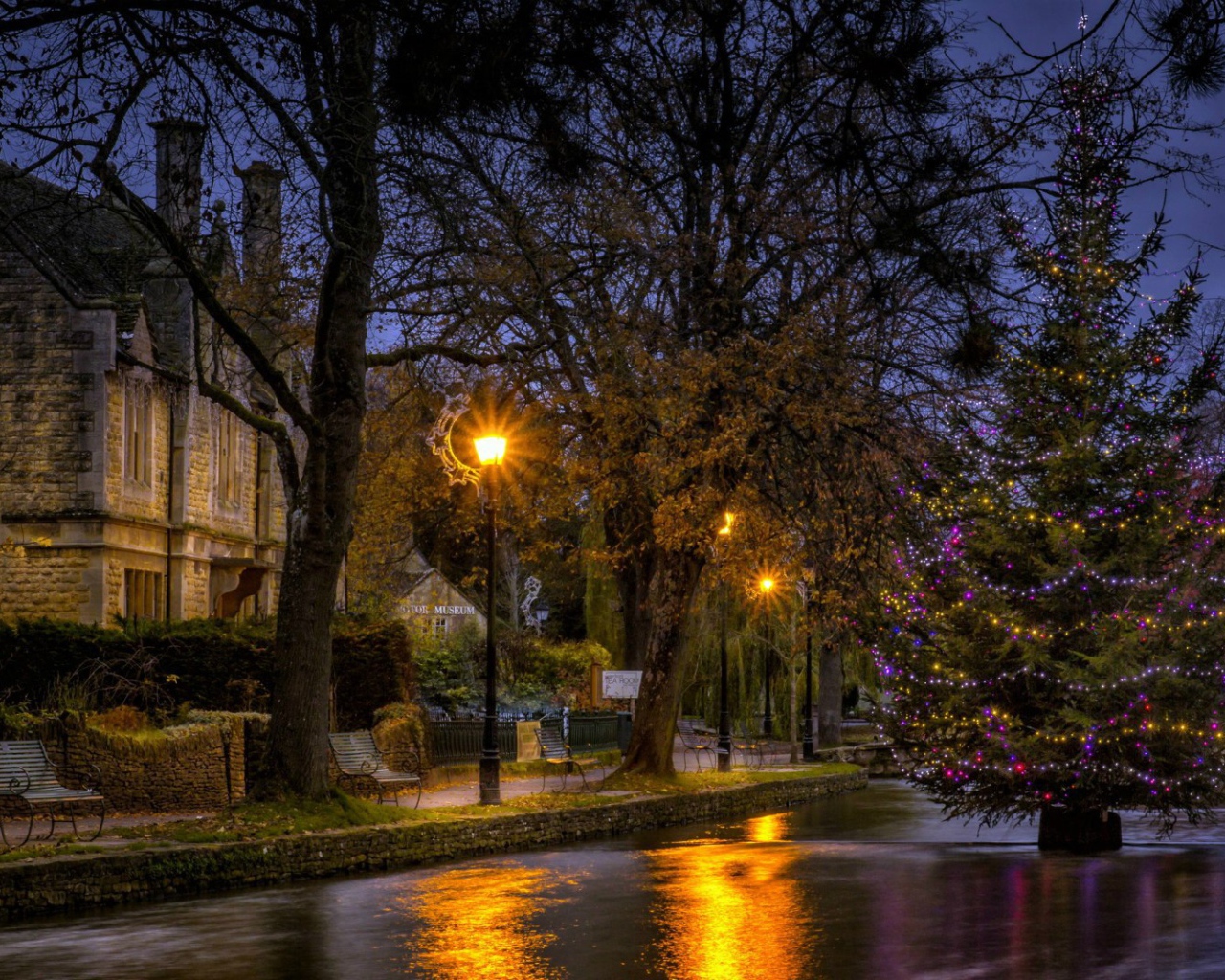 Городок Бертон, США