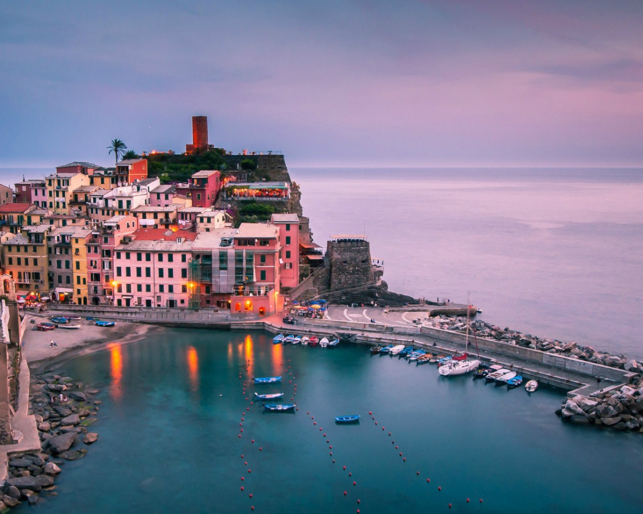 Городок Вернацца, Италия