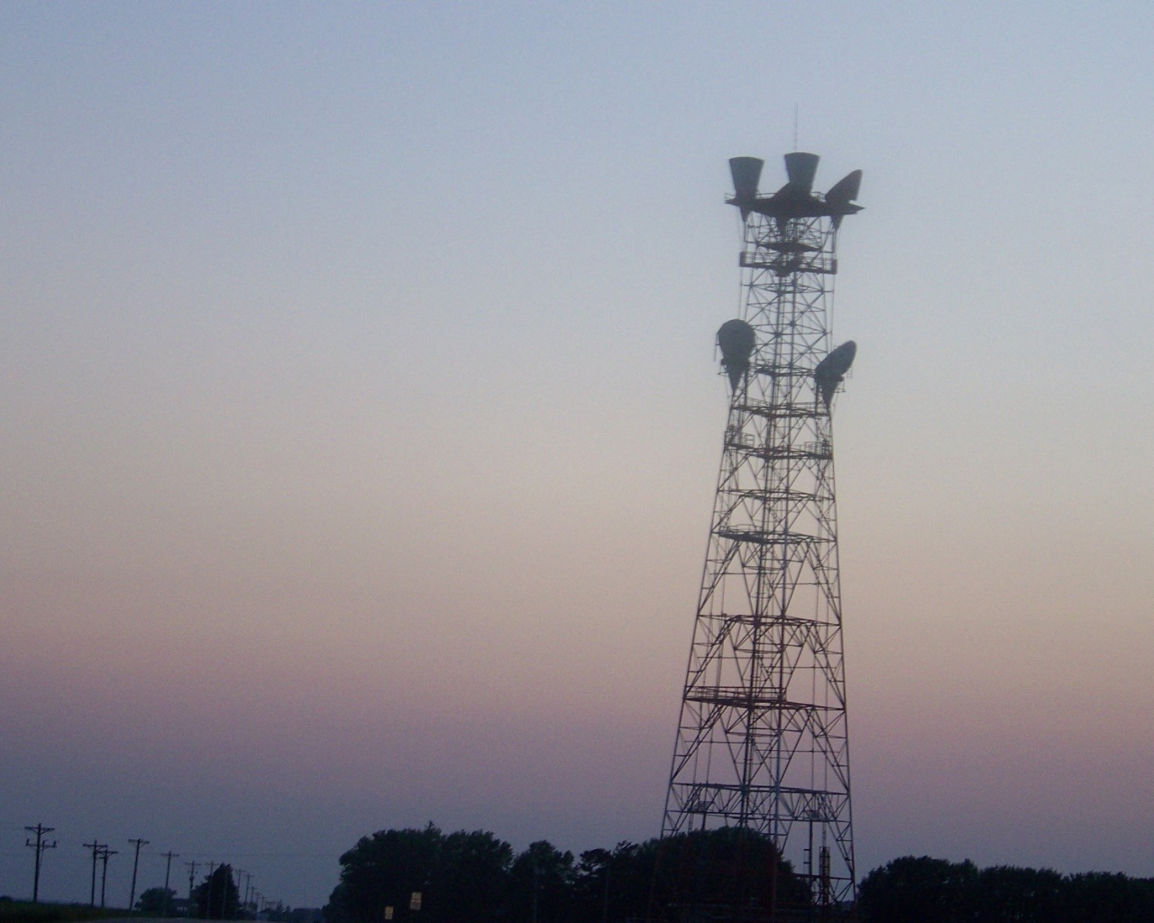 Вышка для антенн радиовещания