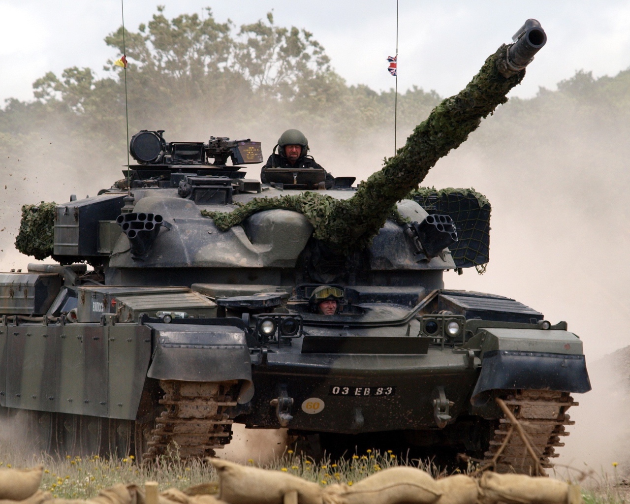 Британские танкисты на учениях