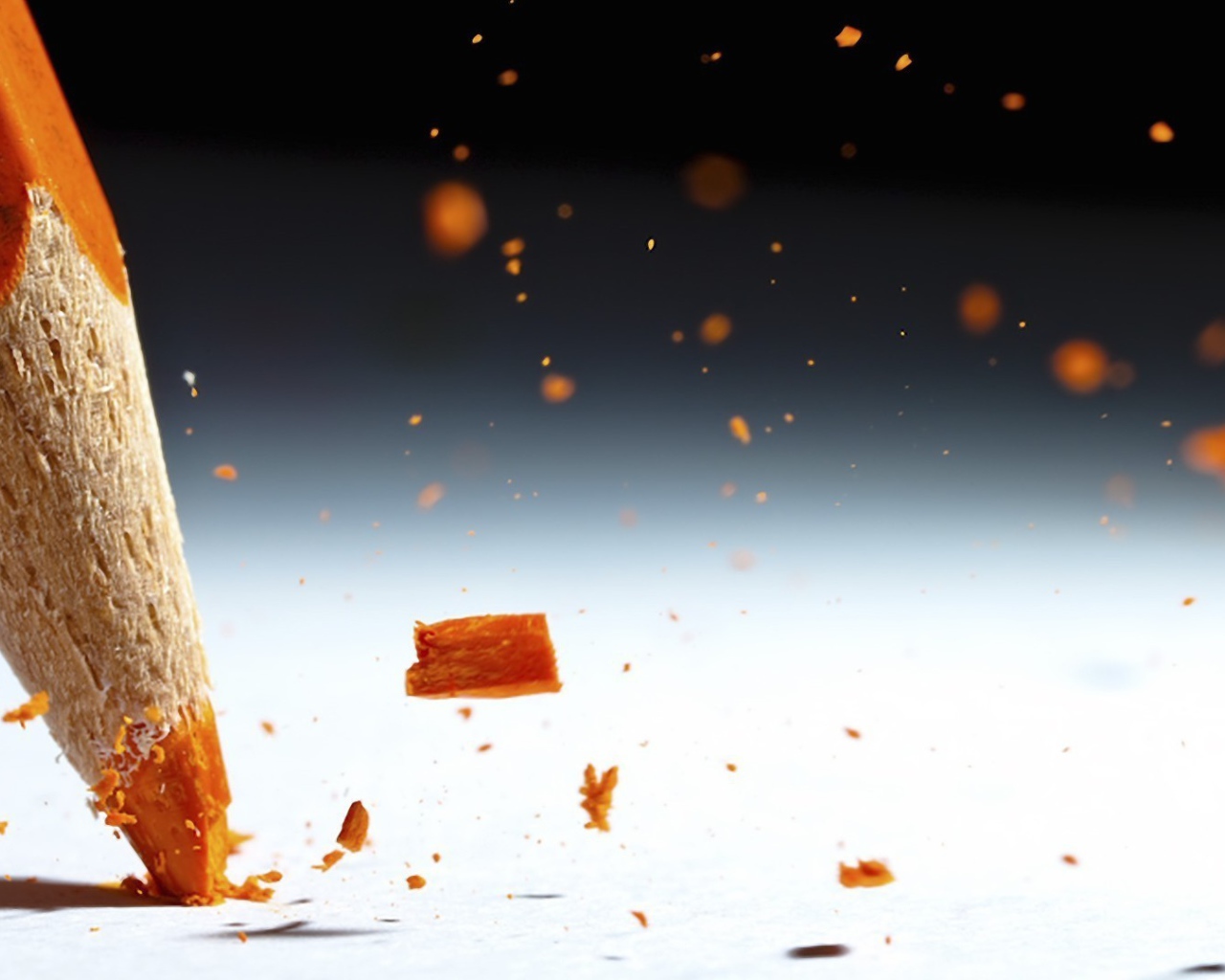 Крупный план оранжевого карандаша