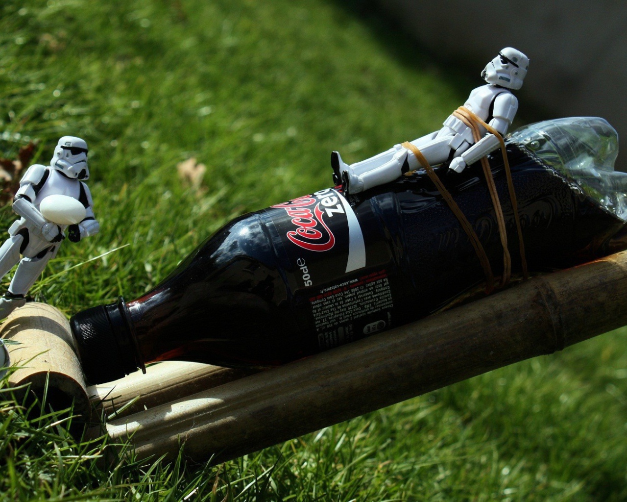 Кола и Ментос - штурмовики собрались в космос