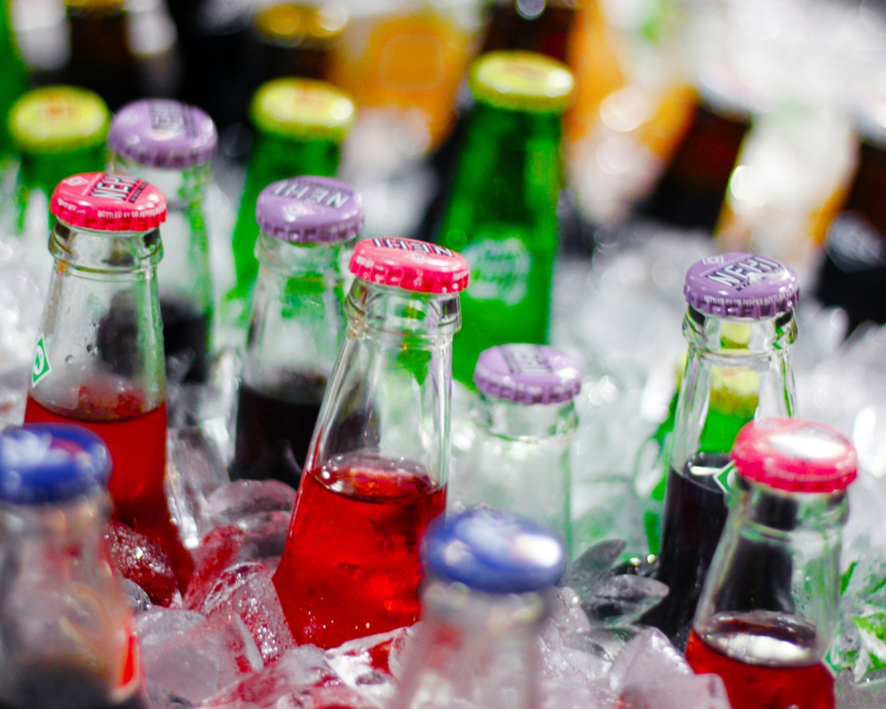 Крышки бутылок пива и коктейлей