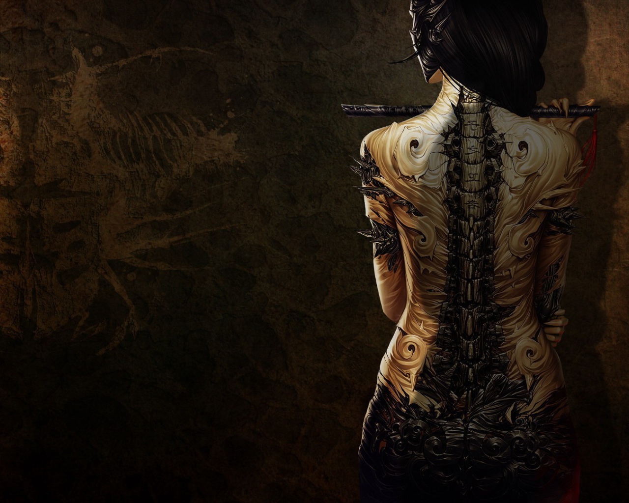 Рисунок тату позвоночника на спине у девушки