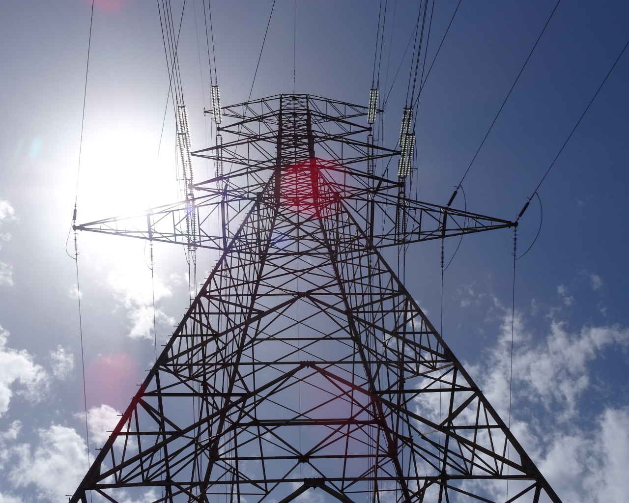 Высоковольтная линия электропередачи