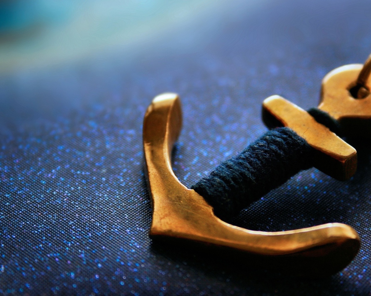 Брелок в виде якоря