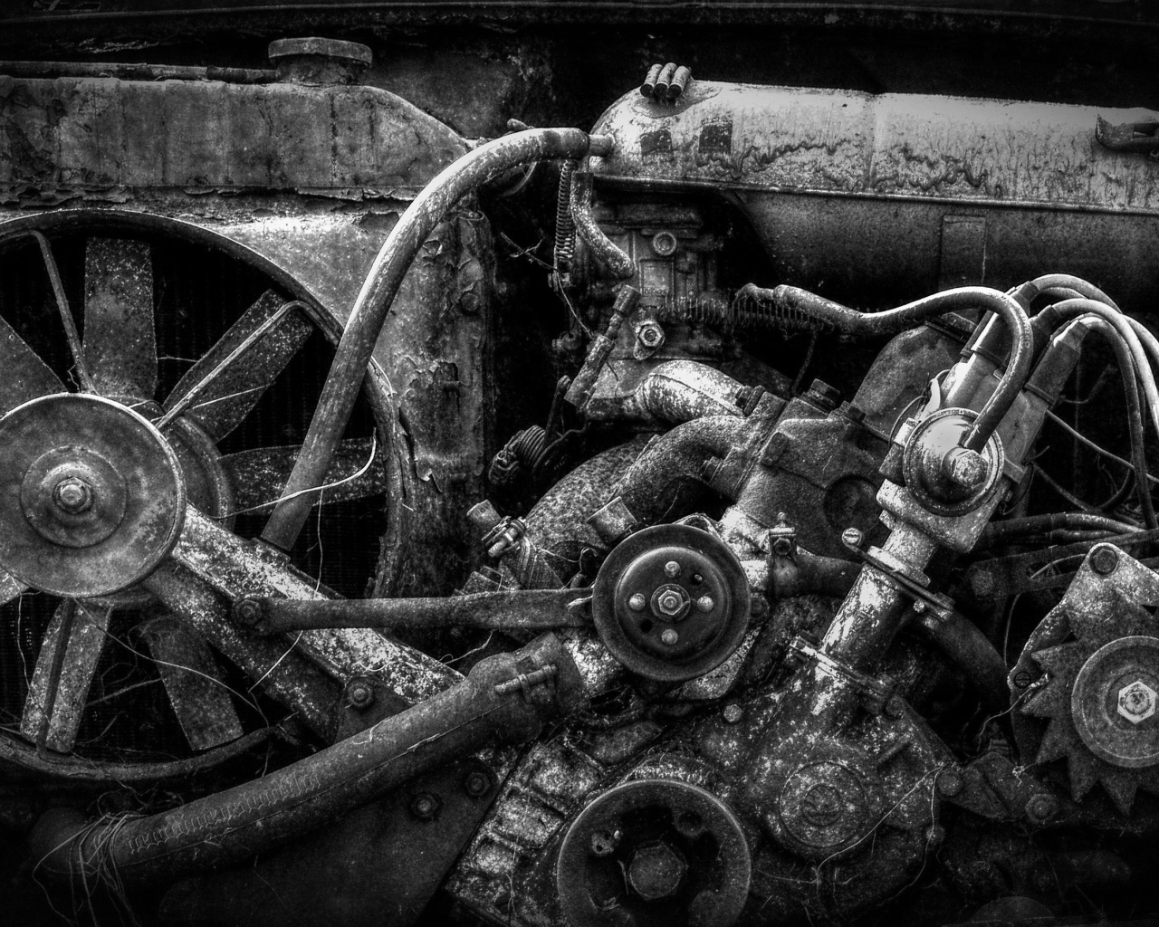 Старый железный двигатель
