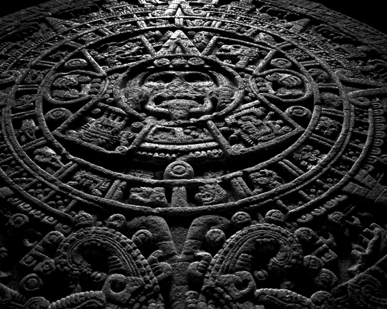 Каменный календарь Майя