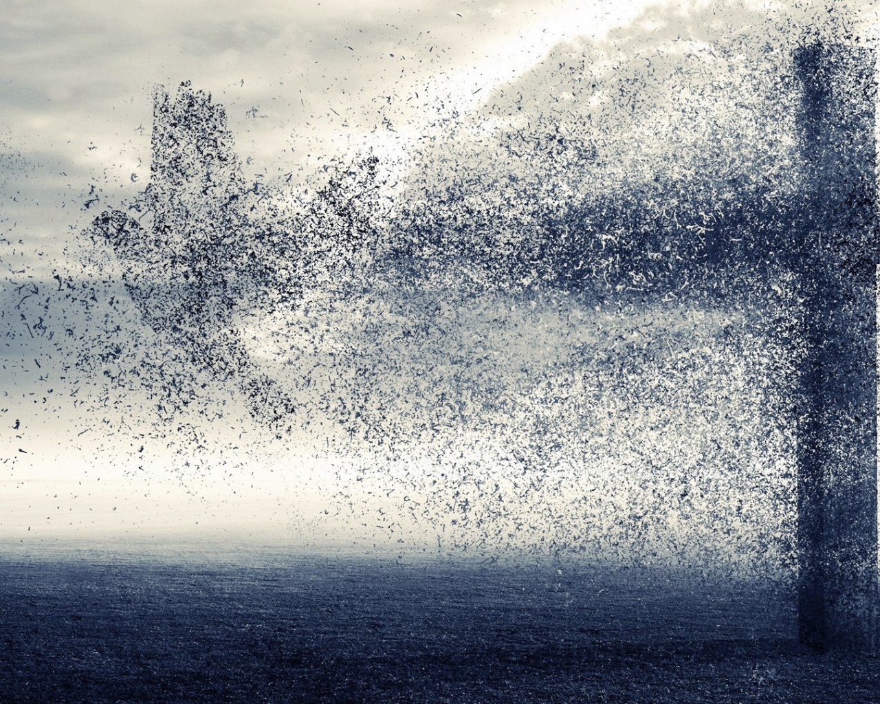 Птица вылетела из креста