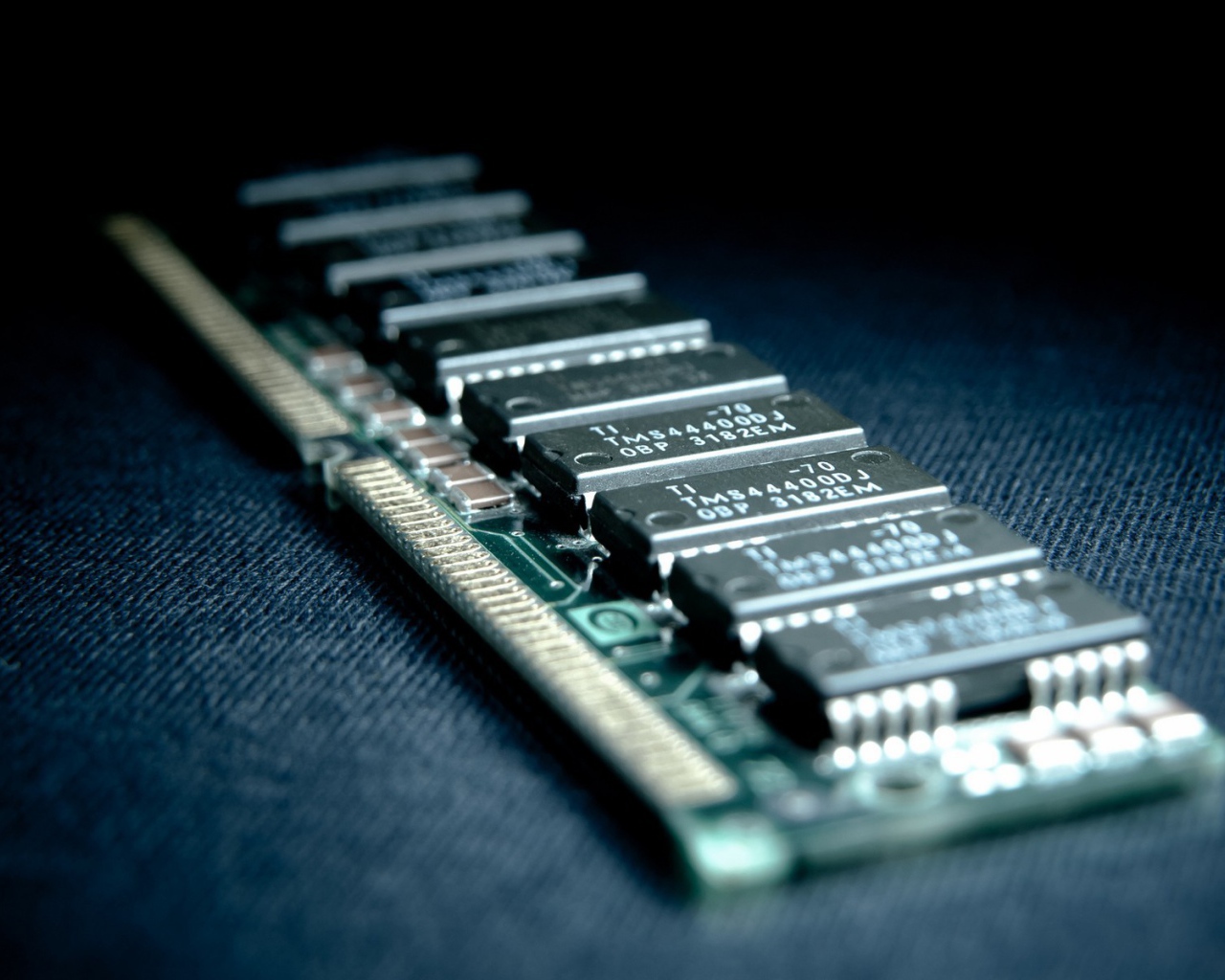 Плата оперативной памяти