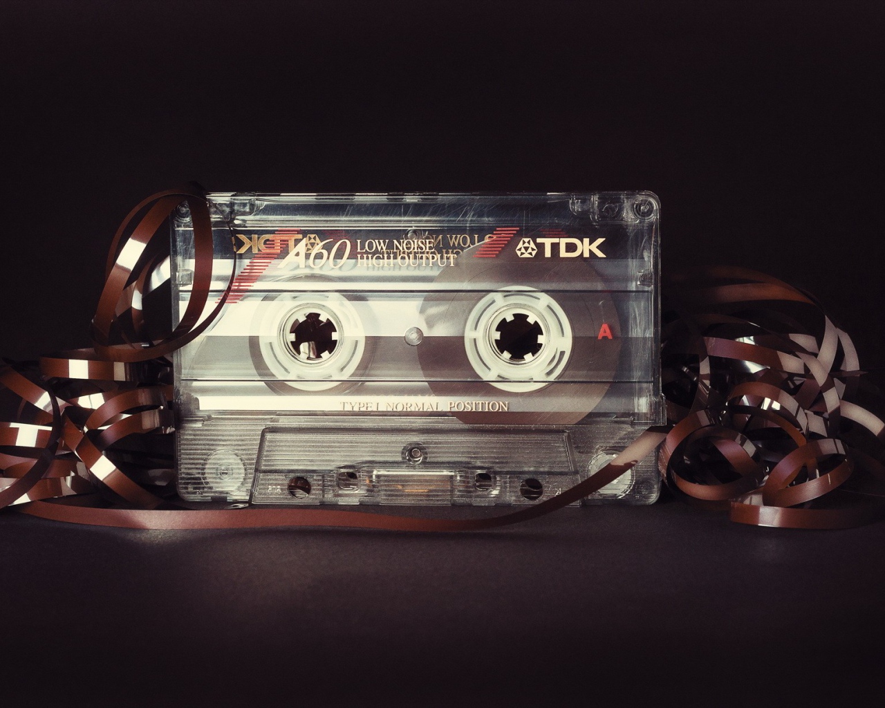 Пленка вытащена из кассеты