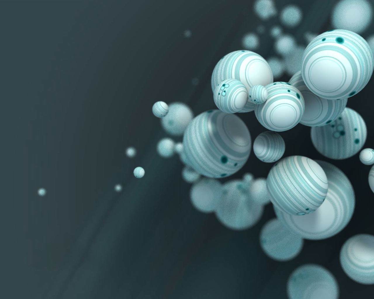 Белые полосатые шары