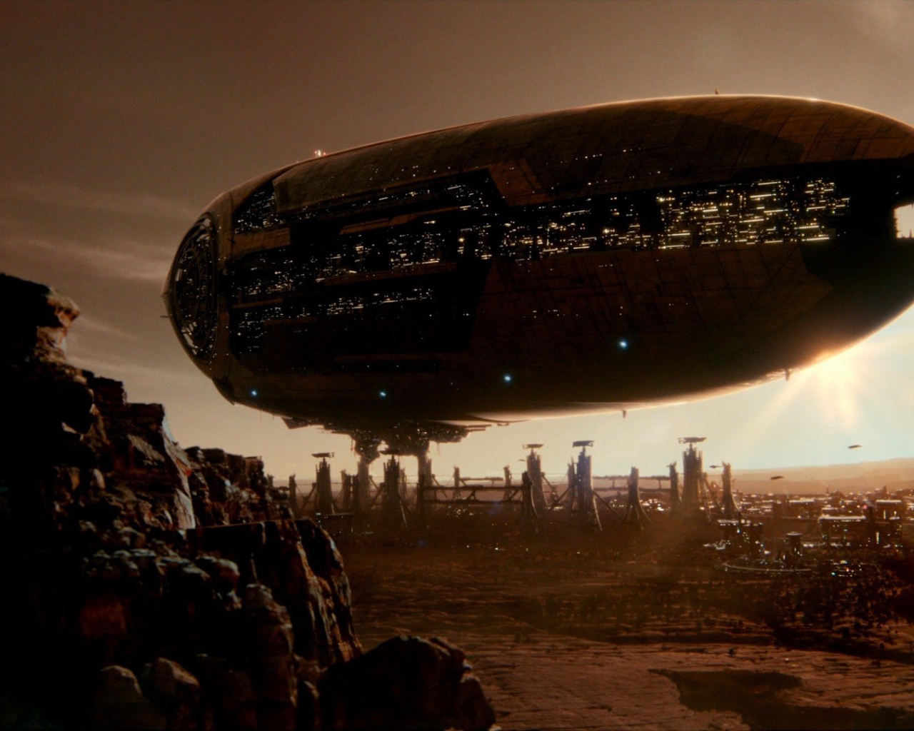 Огромный космический корабль