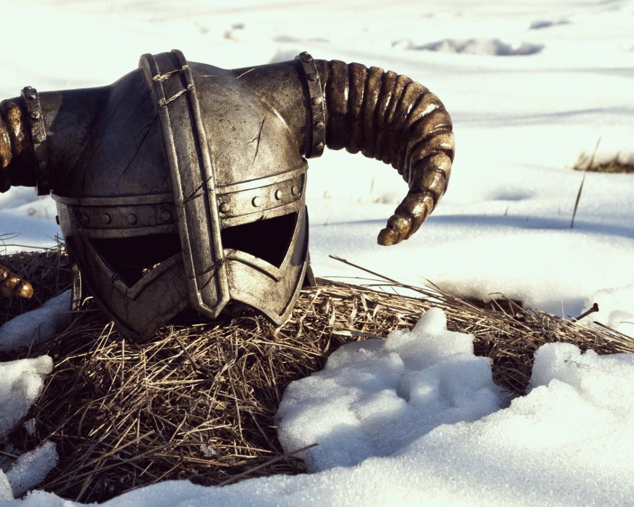 Железный шлем викинга