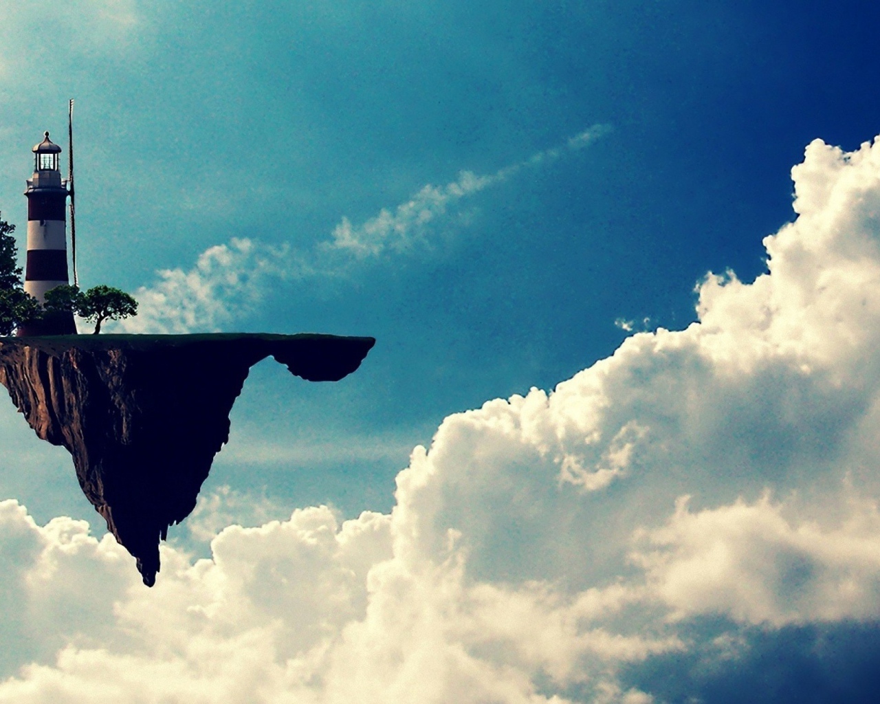 Маяк на куске земли улетает в облака