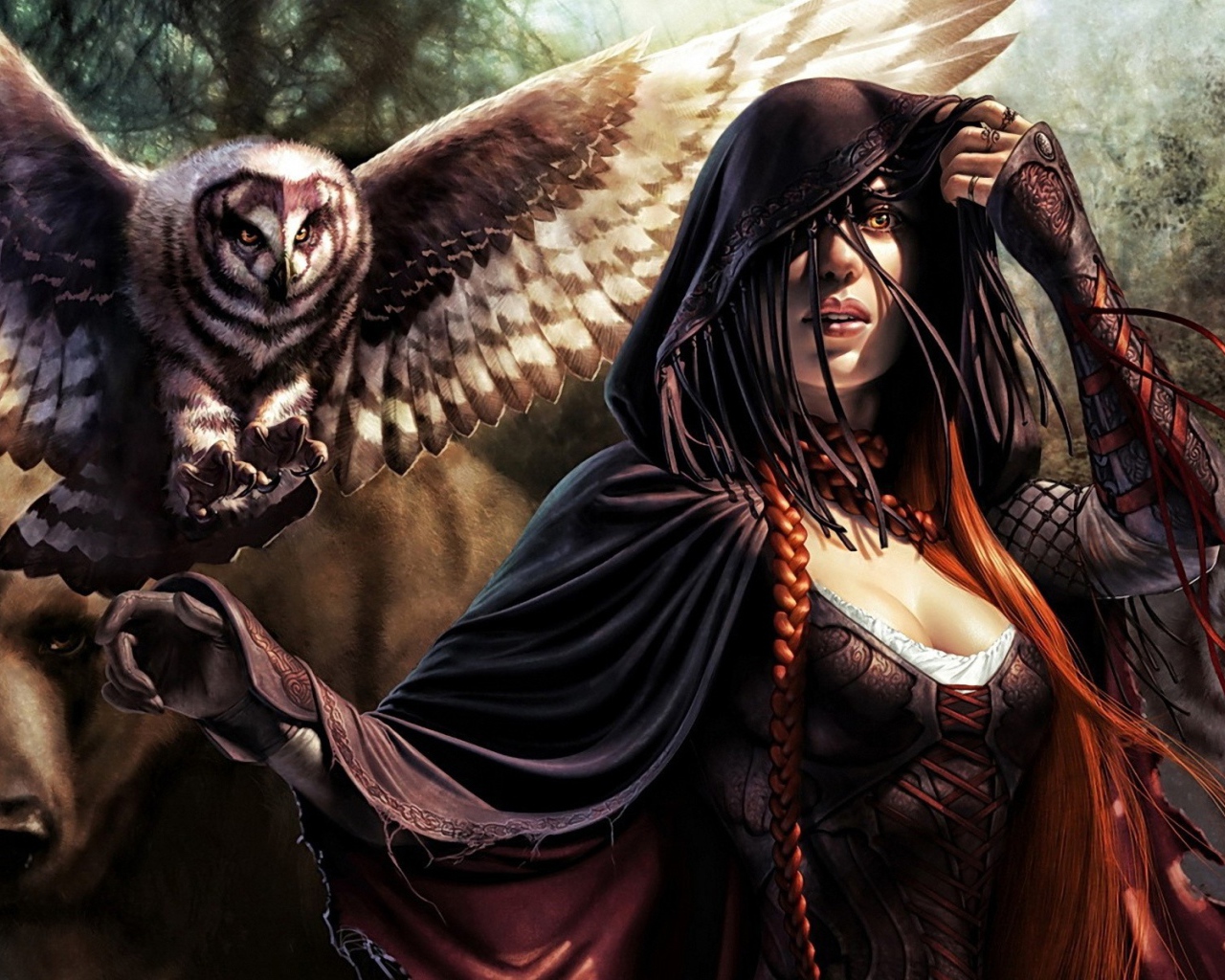 Сова на руке повелительницы диких животных