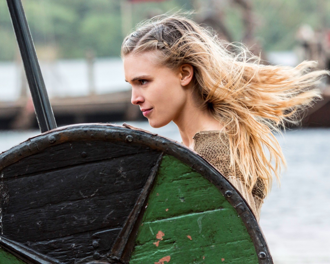 Девушка викинг воин