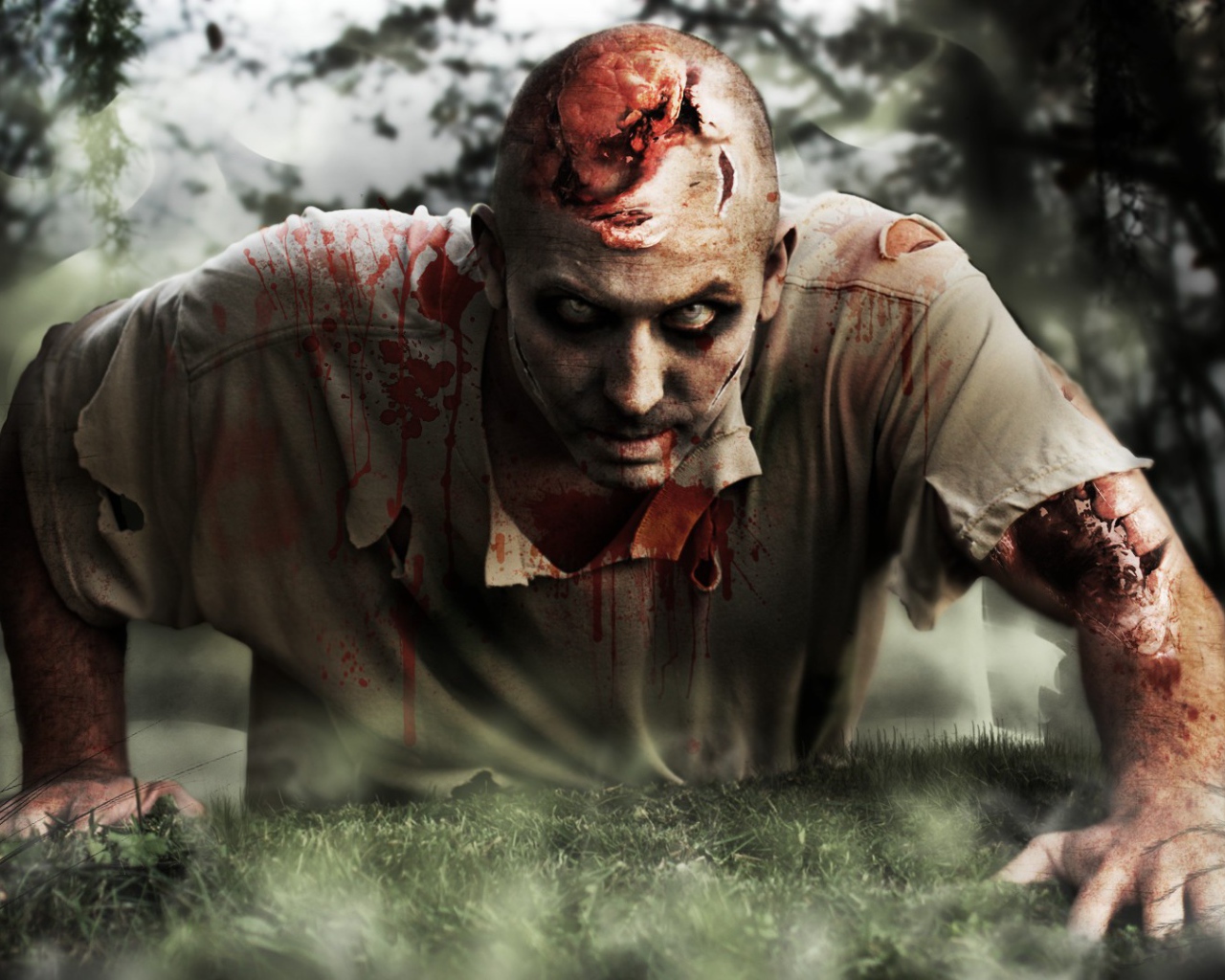 Зомби весь в крови