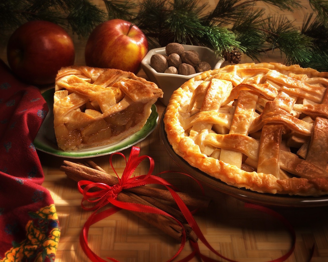 Новогодний яблочный пирог
