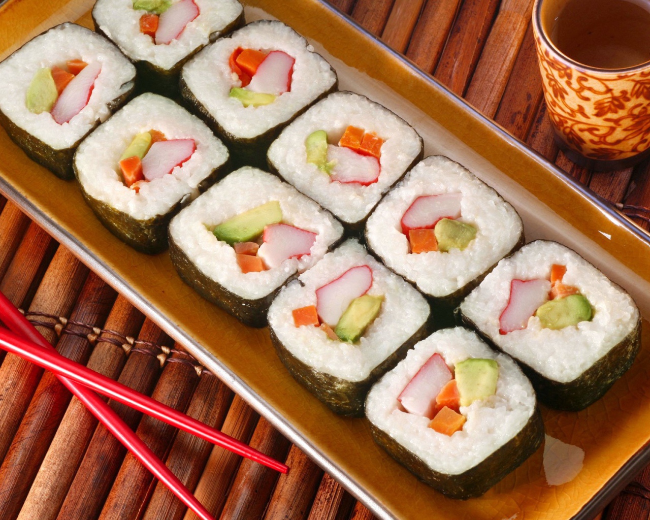 Square sushi rolls