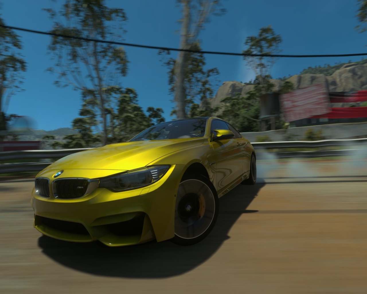 Желтый БМВ в игре Driveclub