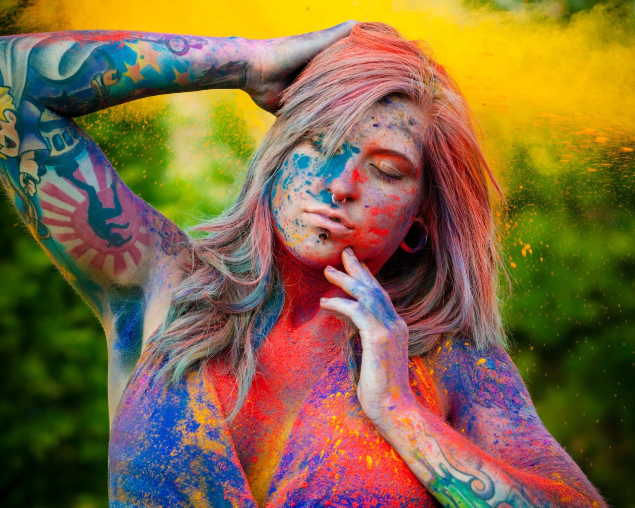 Рисунки на теле девушки, бодиарт