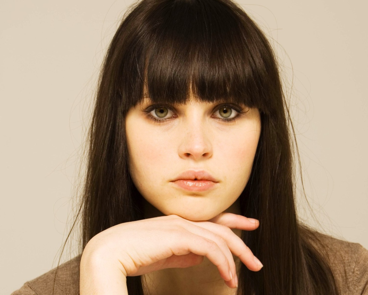 Зеленоглазая девушка Фелисити Джонс