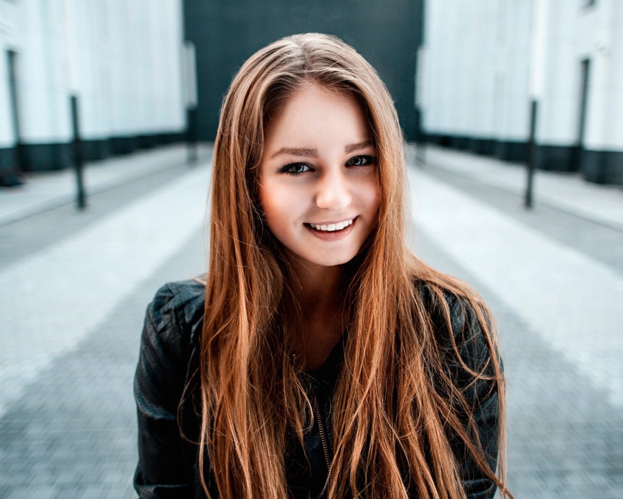 Улыбка красивой девушки, фото Георгий Чернядьев