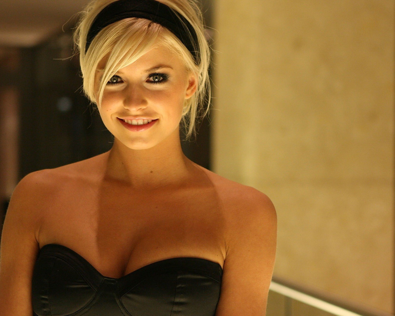 Красивая девушка Лена Герке