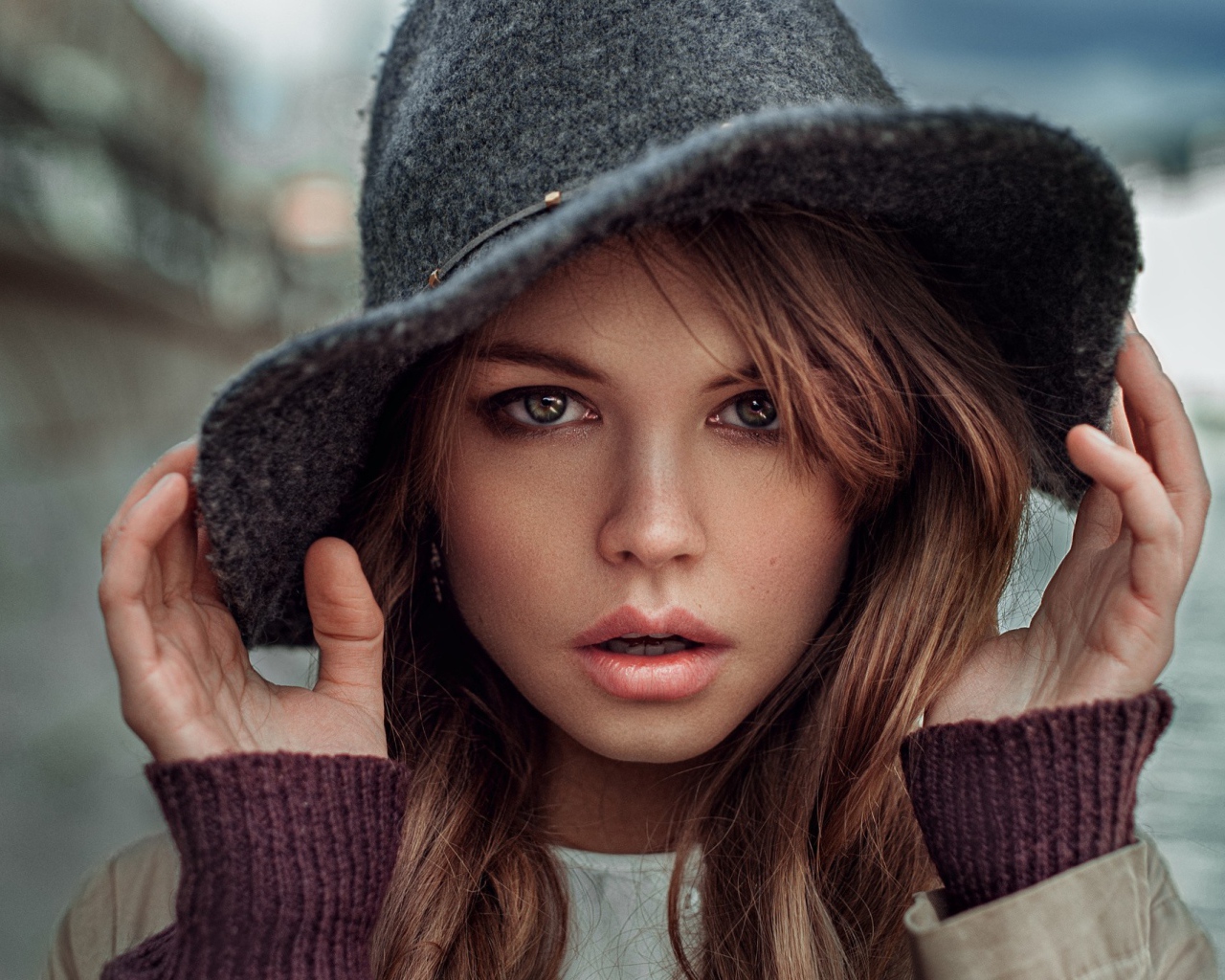 Модель в шляпе Анастасия Щеглова