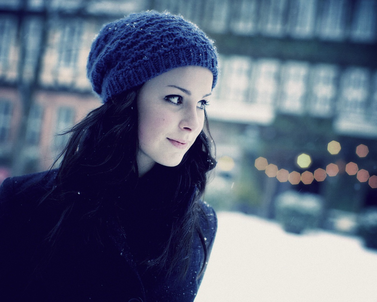 Девушка в шапке Лена Майер-Ландрут