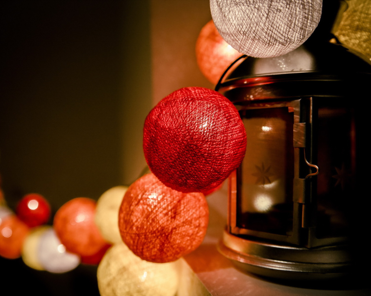 Праздничные фонари