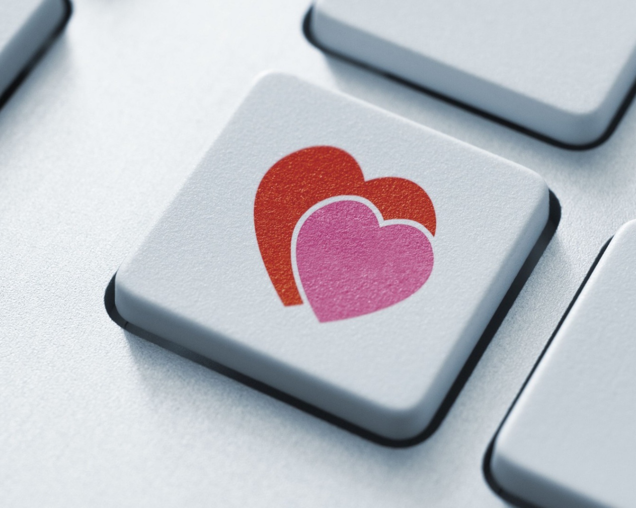 Два сердца на кнопке