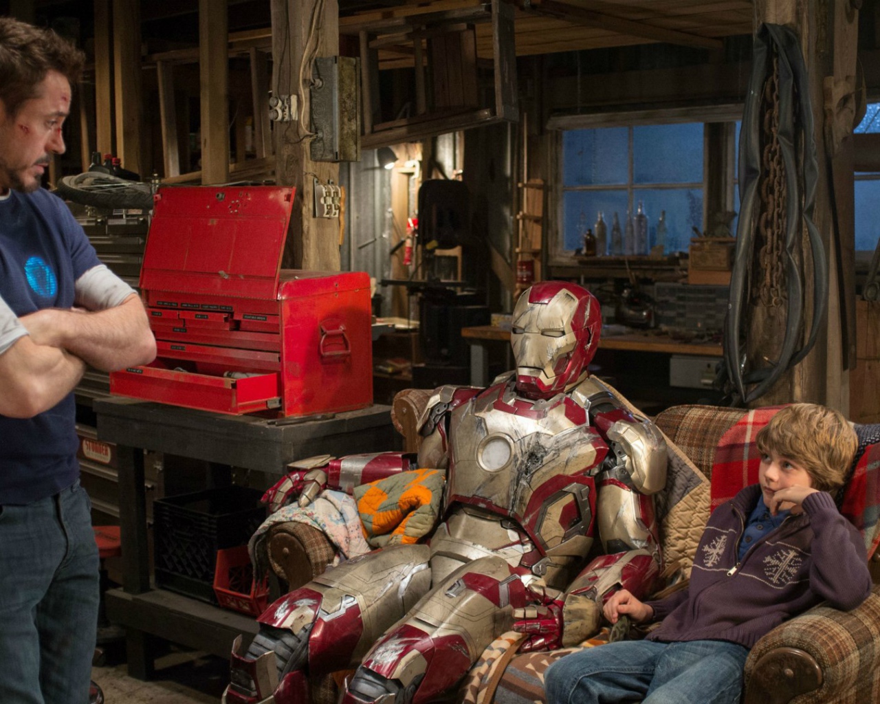 Кадр из фильма Железный человек 3