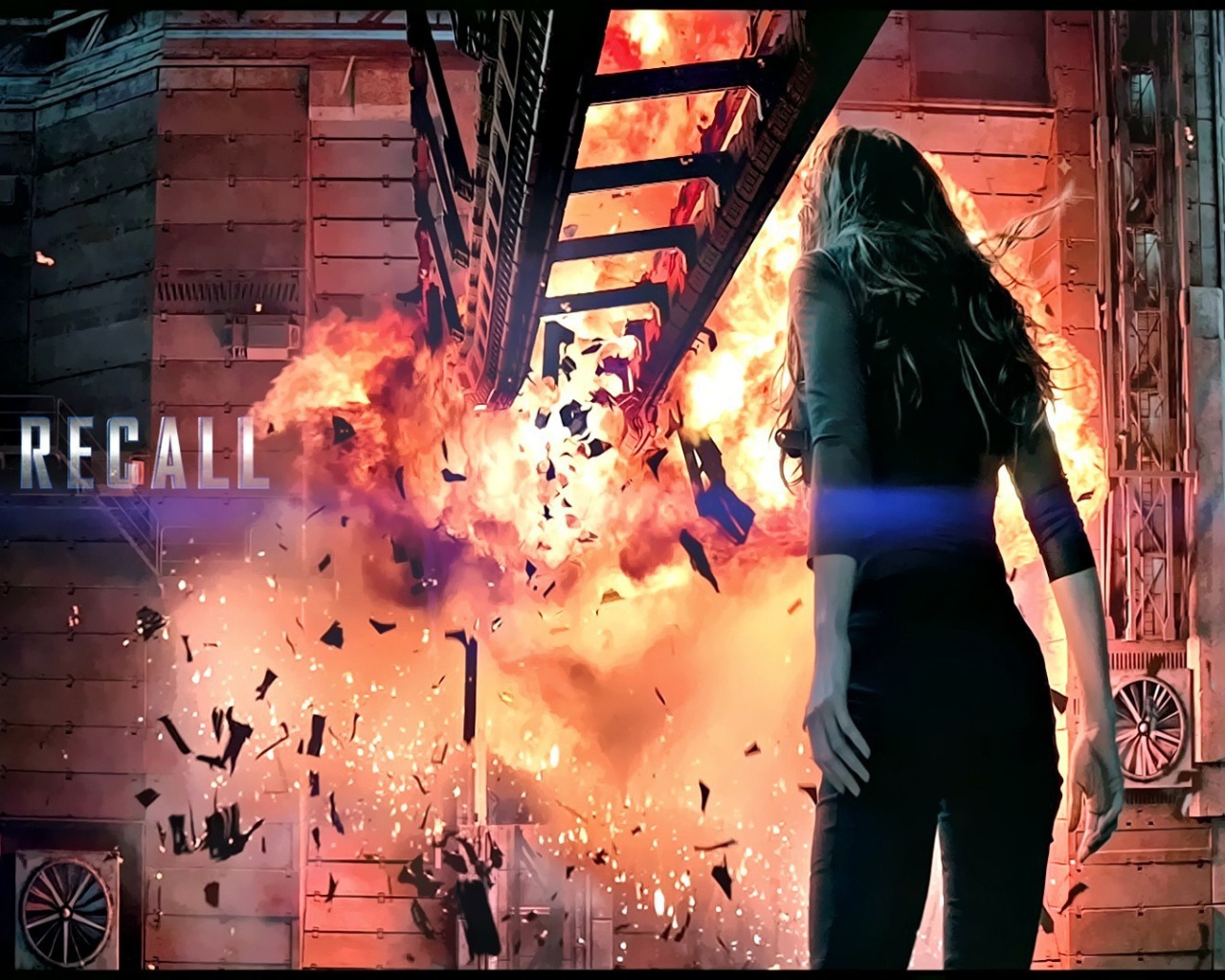 Взрыв в фильме Вспомнить всё