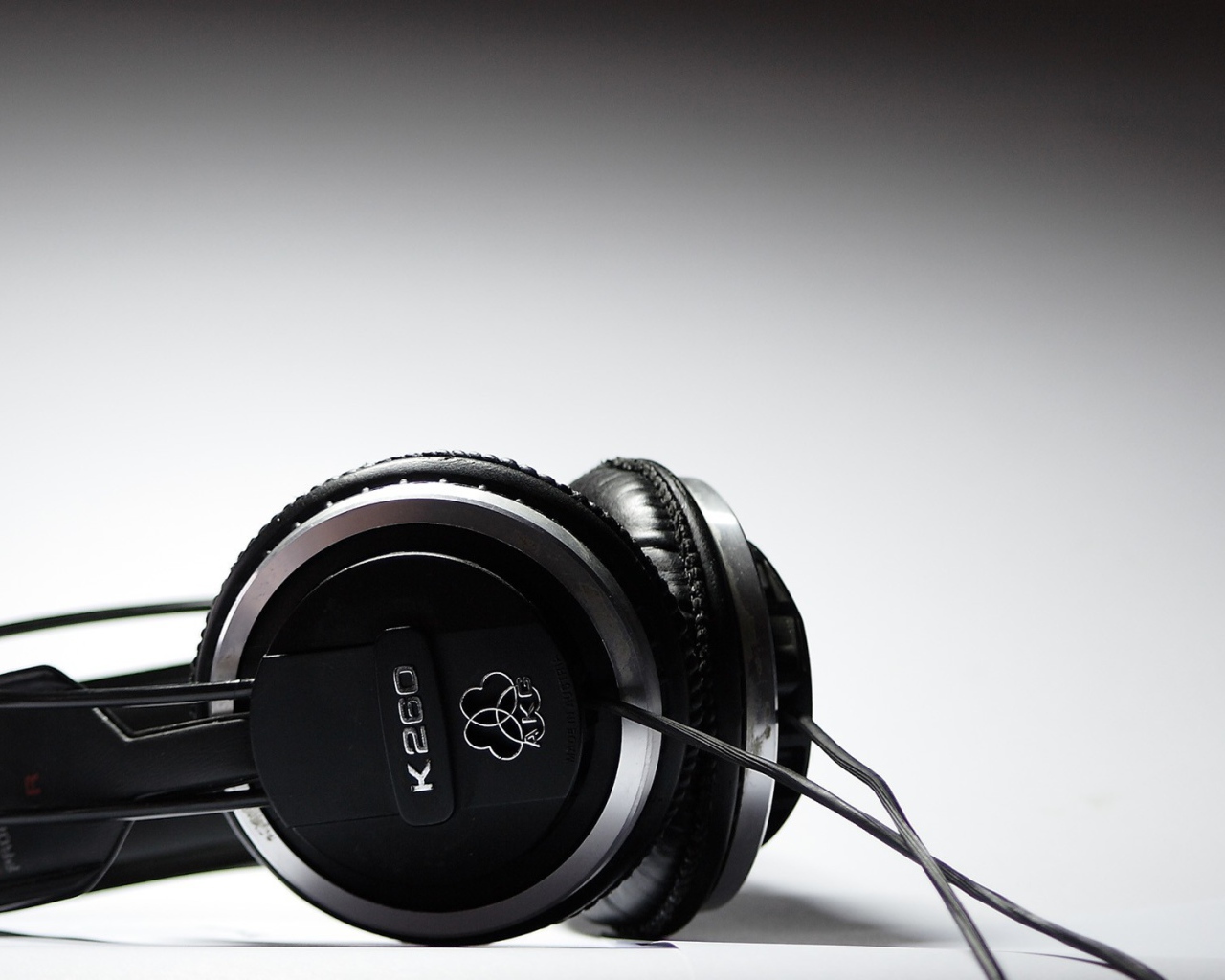 Черные наушники К260