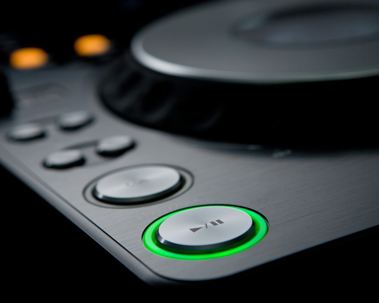 Кнопка на пульте Диджея