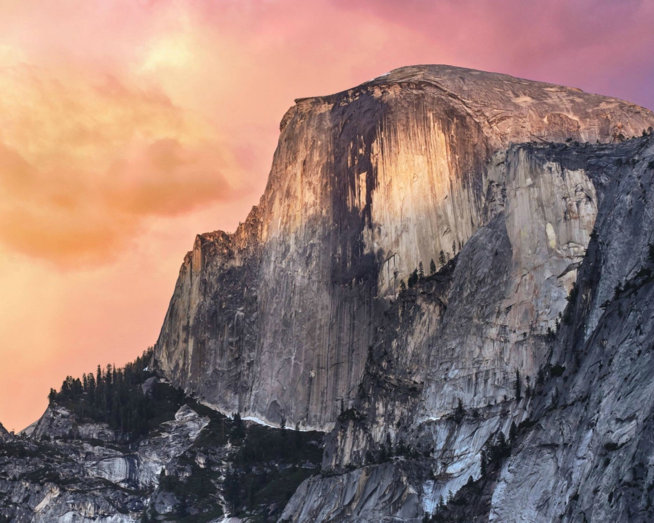 Голая скала в горах